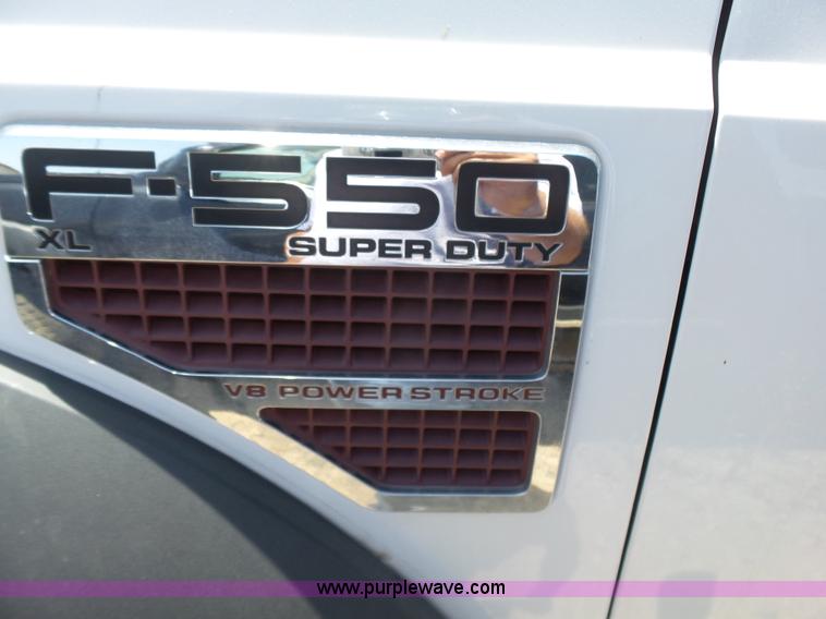 image for item K7134 2009 Ford F550 Super Duty XL cab and chassis