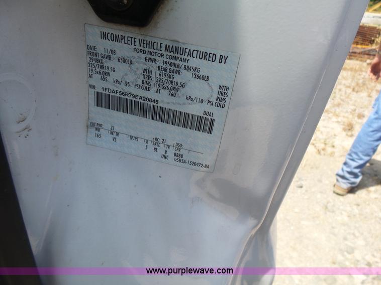 image for item K7134 2009 Ford F550 Super Duty XL cab and chassis