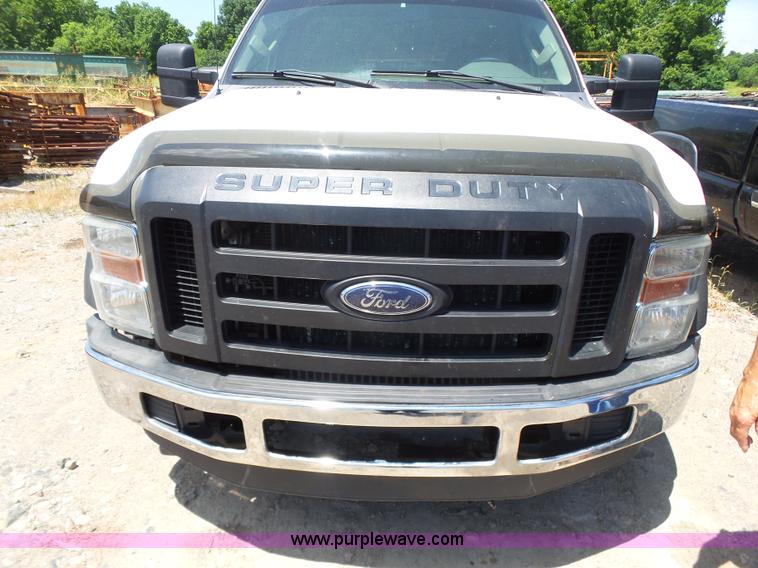 image for item K7134 2009 Ford F550 Super Duty XL cab and chassis