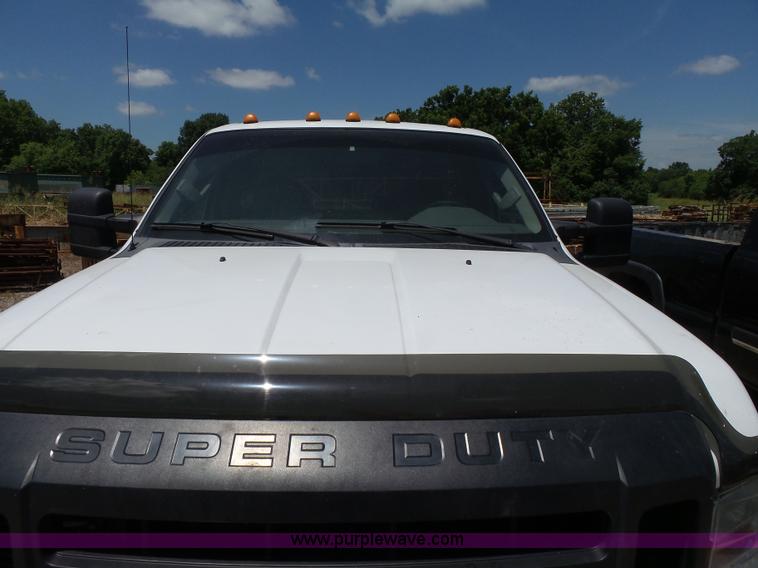 image for item K7134 2009 Ford F550 Super Duty XL cab and chassis