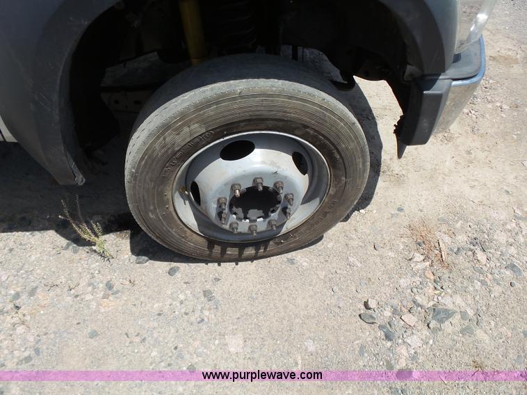 image for item K7134 2009 Ford F550 Super Duty XL cab and chassis