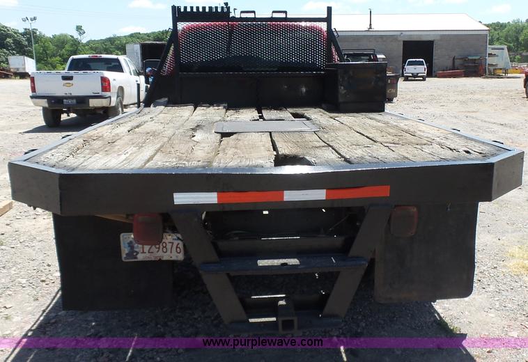 image for item K7136 2008 Ford F550 Super Duty XL SuperCab flatbed truck