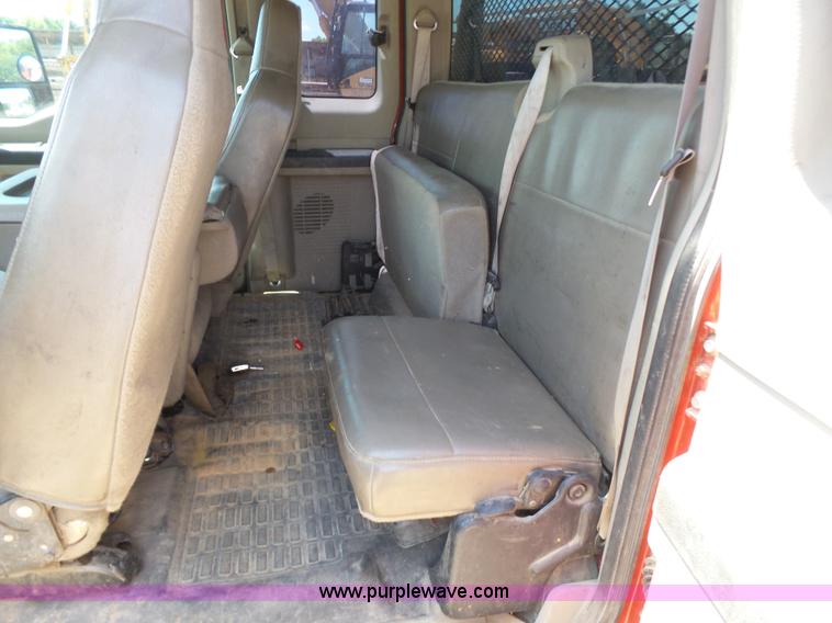 image for item K7136 2008 Ford F550 Super Duty XL SuperCab flatbed truck