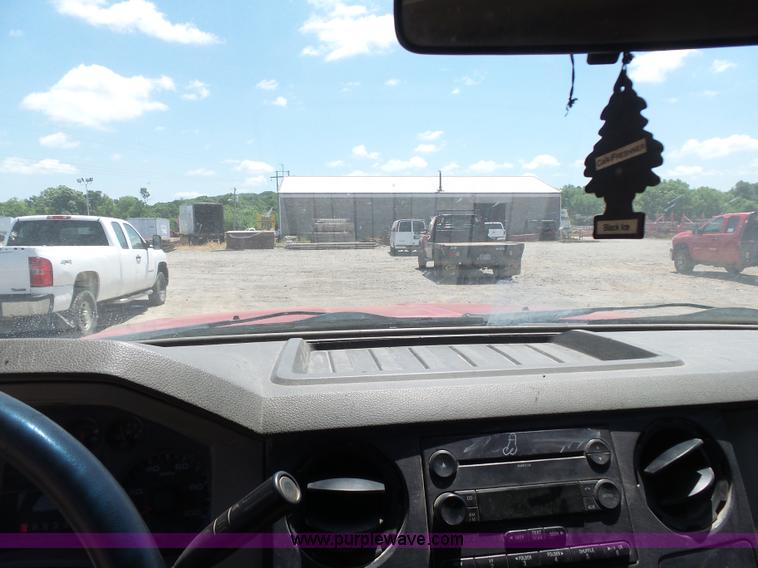 image for item K7136 2008 Ford F550 Super Duty XL SuperCab flatbed truck