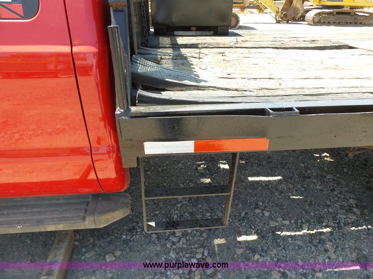 image for item K7136 2008 Ford F550 Super Duty XL SuperCab flatbed truck