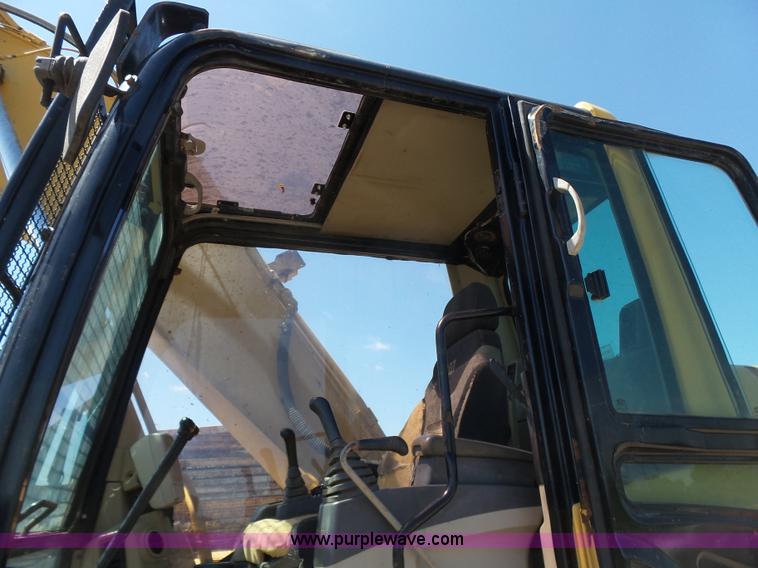 image for item K7139 2004 Caterpillar 322C L excavator