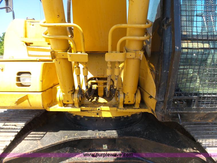 image for item K7139 2004 Caterpillar 322C L excavator