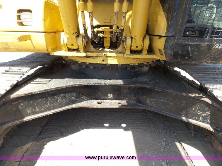 image for item K7139 2004 Caterpillar 322C L excavator