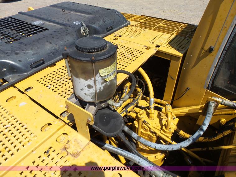 image for item K7139 2004 Caterpillar 322C L excavator