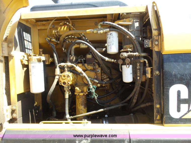 image for item K7139 2004 Caterpillar 322C L excavator