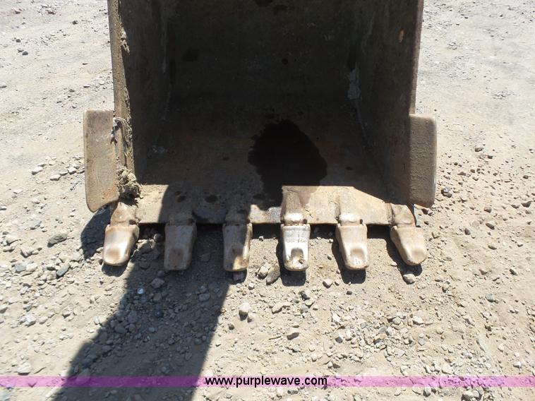 image for item K7139 2004 Caterpillar 322C L excavator