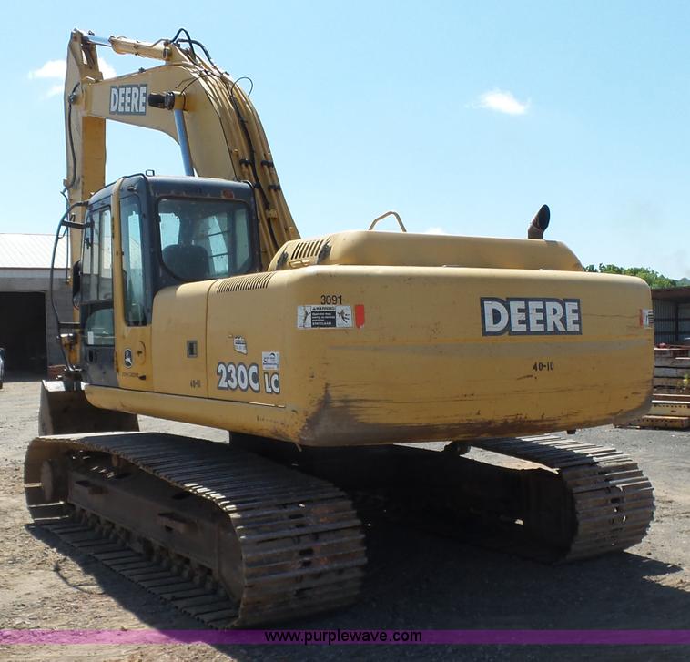 image for item K7140 2003 John Deere 230C LC excavator