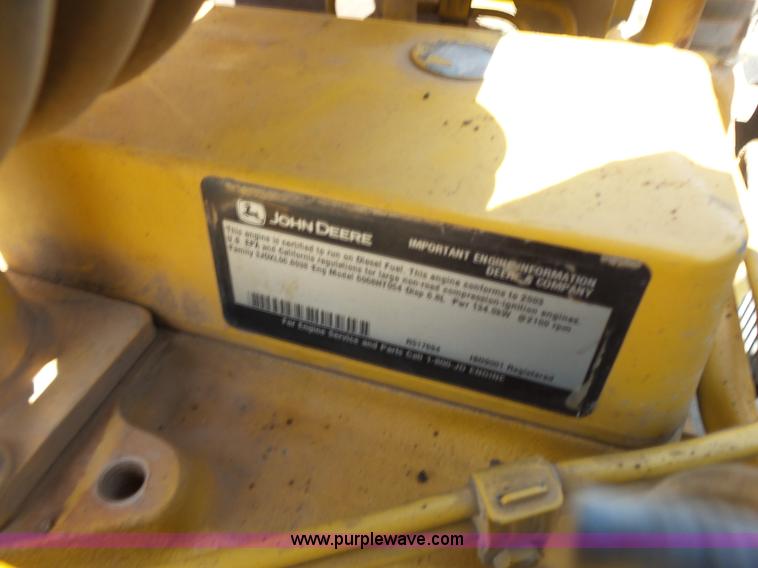 image for item K7140 2003 John Deere 230C LC excavator