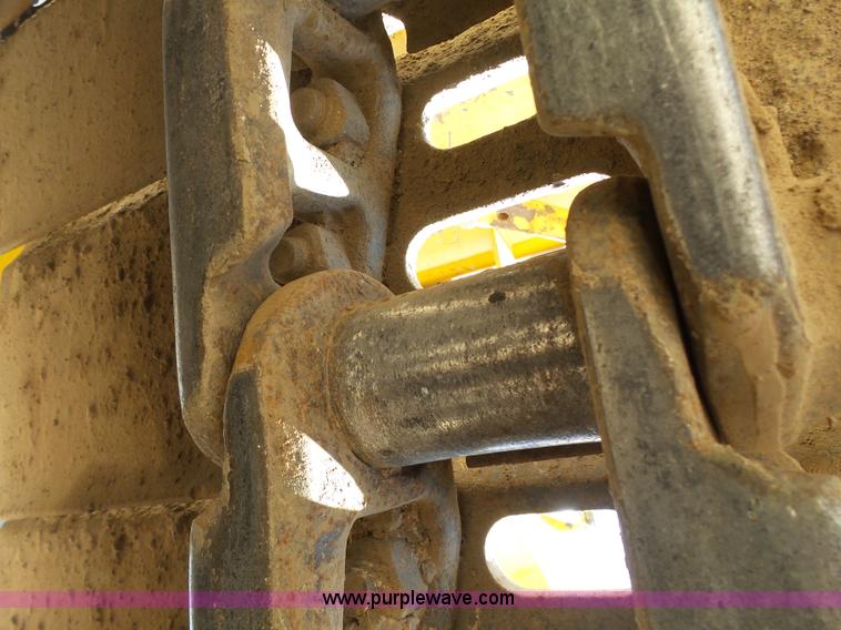 image for item K7140 2003 John Deere 230C LC excavator