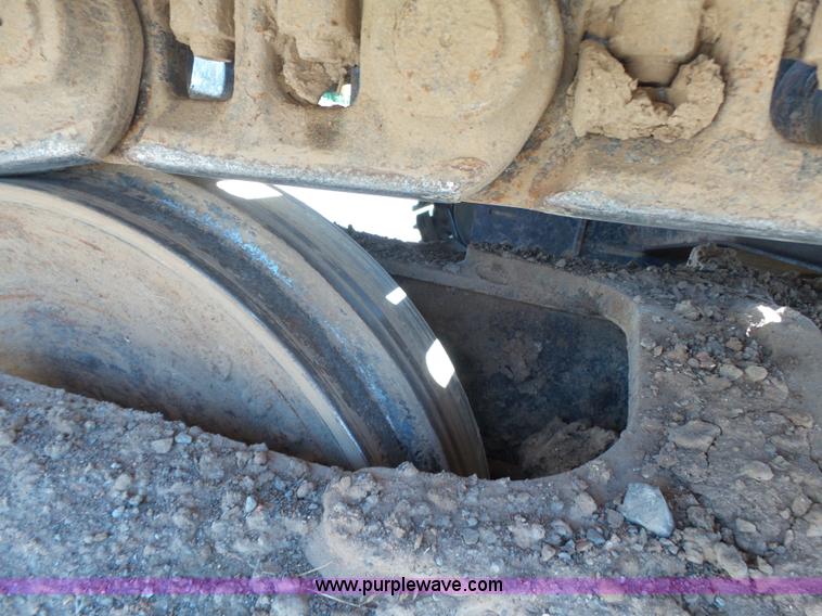 image for item K7140 2003 John Deere 230C LC excavator