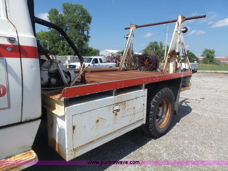 image for item K7735 1969 GMC 5500 flatbed truck