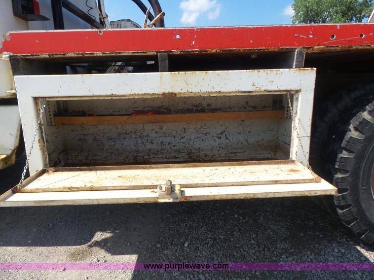 image for item K7735 1969 GMC 5500 flatbed truck