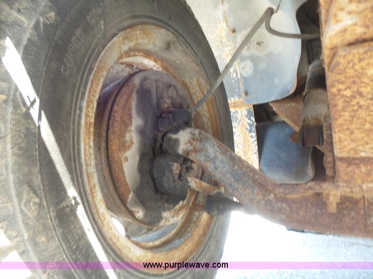 image for item K7735 1969 GMC 5500 flatbed truck