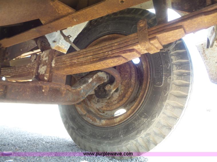 image for item K7735 1969 GMC 5500 flatbed truck