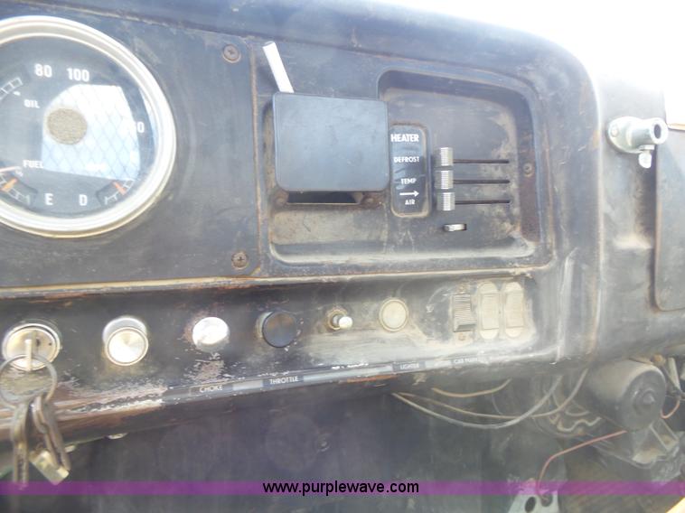 image for item K7735 1969 GMC 5500 flatbed truck