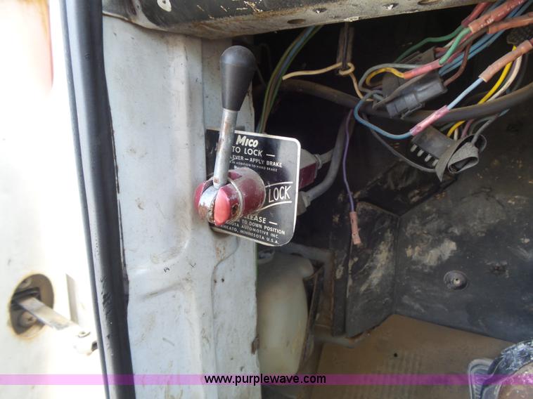 image for item K7735 1969 GMC 5500 flatbed truck