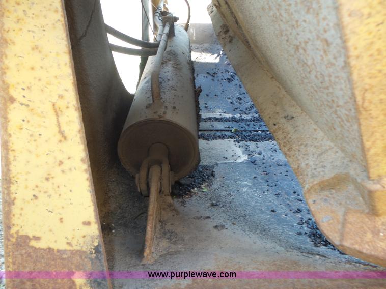 image for item K8369 1987 Load King 1827 bottom dump trailer