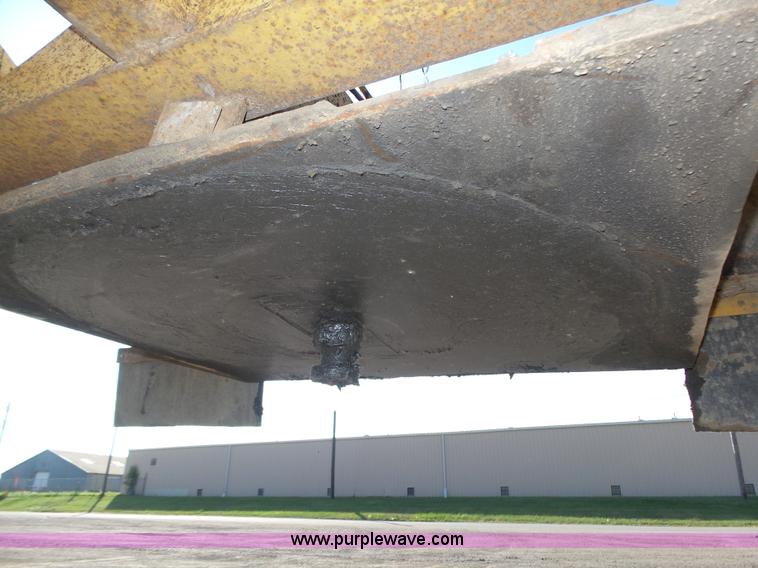 image for item K8369 1987 Load King 1827 bottom dump trailer