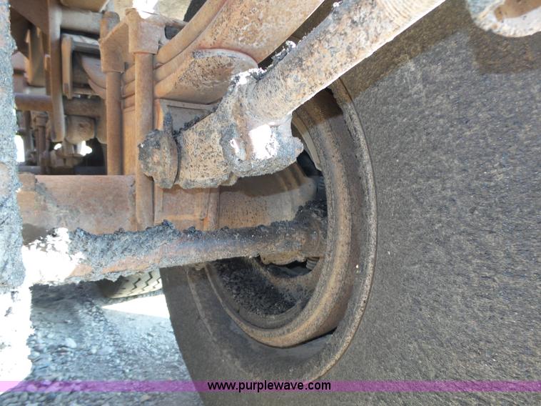 image for item K8369 1987 Load King 1827 bottom dump trailer