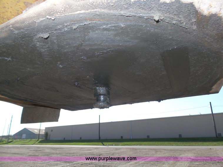 image for item K8370 1987 Load King 1827-4-3 bottom dump trailer