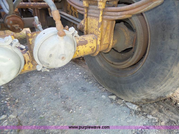 image for item K8370 1987 Load King 1827-4-3 bottom dump trailer