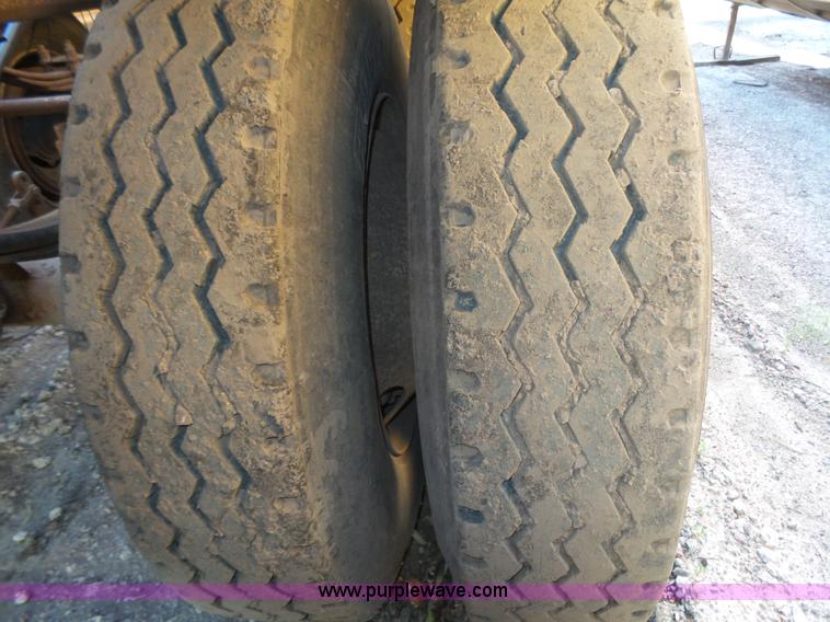 image for item K8370 1987 Load King 1827-4-3 bottom dump trailer