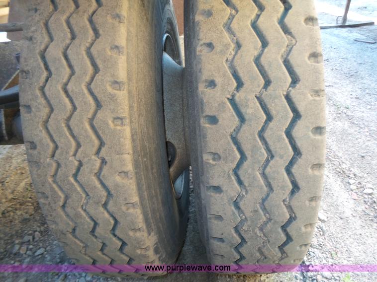 image for item K8370 1987 Load King 1827-4-3 bottom dump trailer