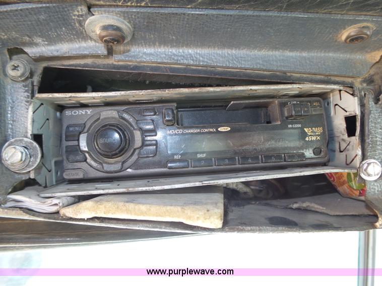 image for item K8371 1992 Mack RD690S dump truck