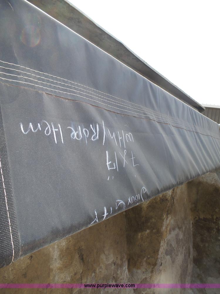 image for item K8371 1992 Mack RD690S dump truck