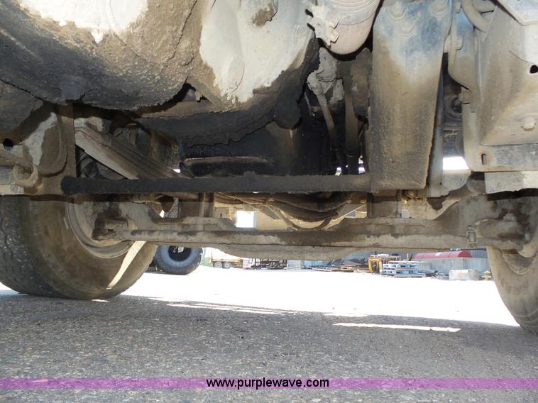 image for item K8371 1992 Mack RD690S dump truck