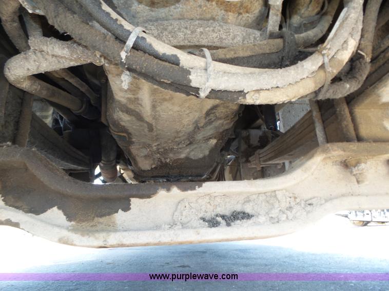 image for item K8372 1992 Mack RD690S dump truck