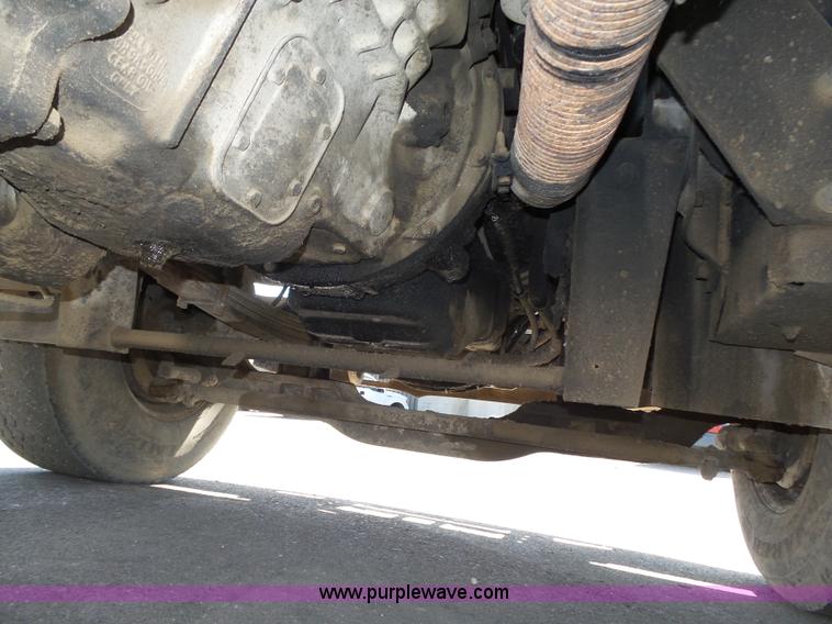 image for item K8372 1992 Mack RD690S dump truck