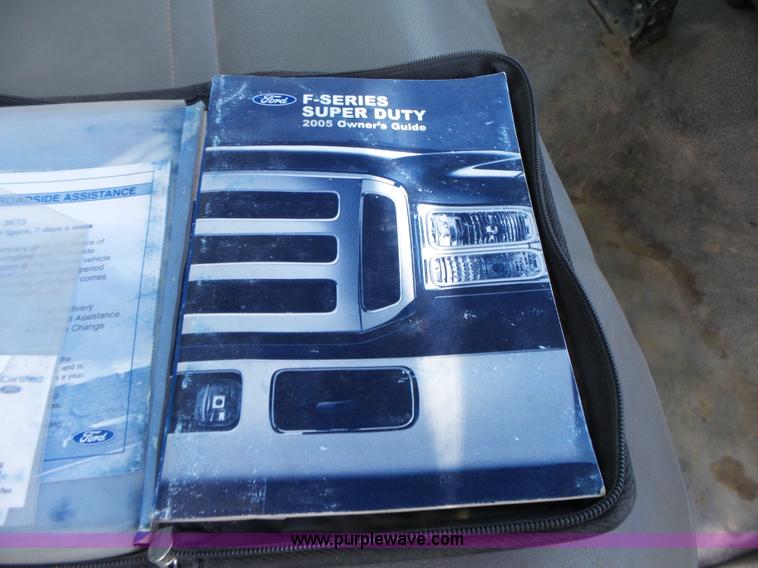 image for item K8379 2005 Ford F550 Super Duty flatbed truck