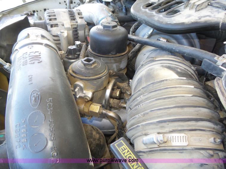 image for item K8379 2005 Ford F550 Super Duty flatbed truck