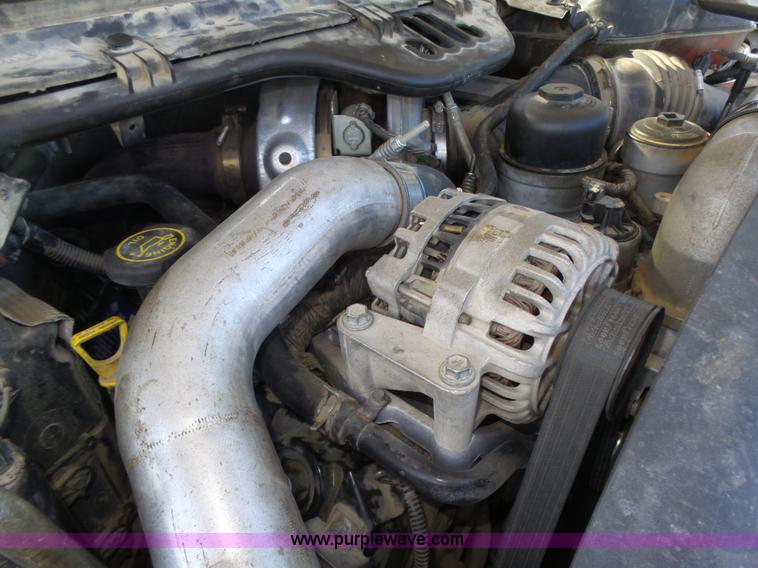 image for item K8379 2005 Ford F550 Super Duty flatbed truck