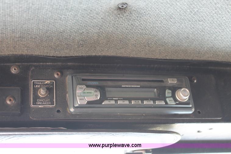 image for item K8784 1989 Kenworth T600A manure spreader truck