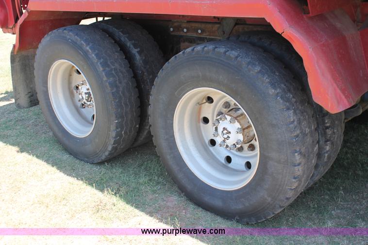 image for item K8784 1989 Kenworth T600A manure spreader truck