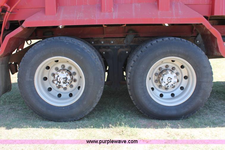 image for item K8784 1989 Kenworth T600A manure spreader truck