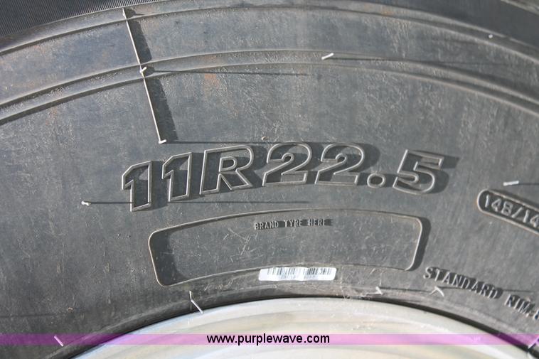 image for item K8784 1989 Kenworth T600A manure spreader truck