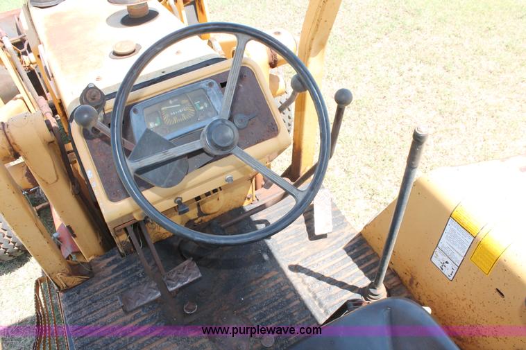image for item K8785 Ford 655A backhoe