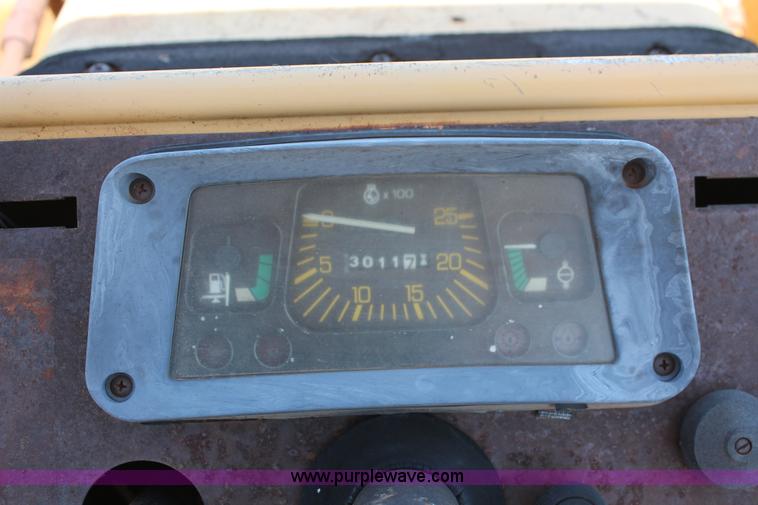 image for item K8785 Ford 655A backhoe