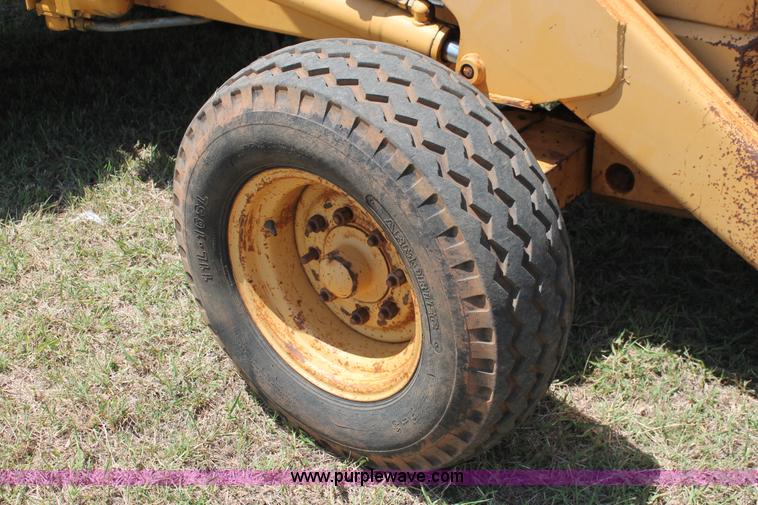 image for item K8785 Ford 655A backhoe