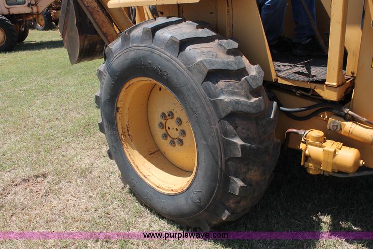 image for item K8785 Ford 655A backhoe