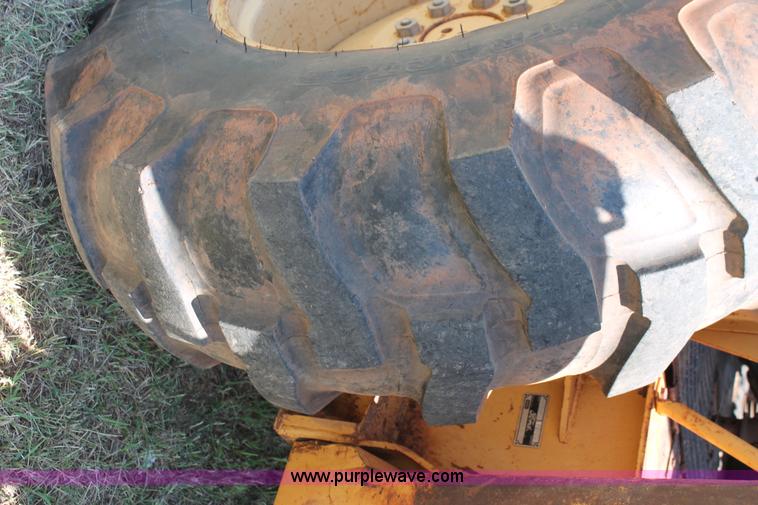 image for item K8785 Ford 655A backhoe