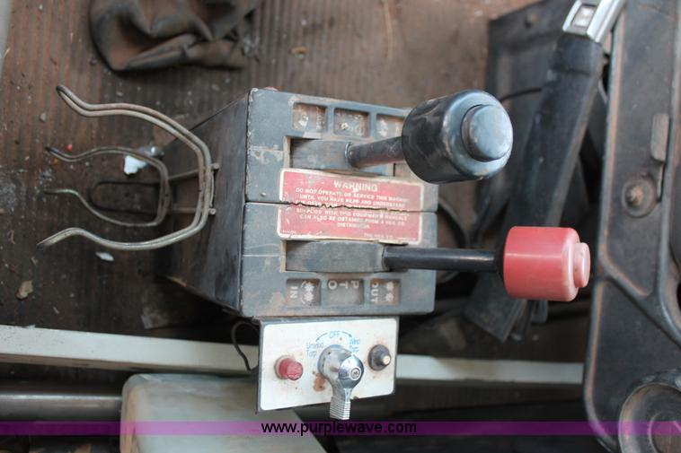 image for item K8790 1993 Ford L9000 dump truck